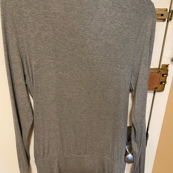 BCBG max azria long sleeve cross over shirt heather grey - Picture 6 of 6